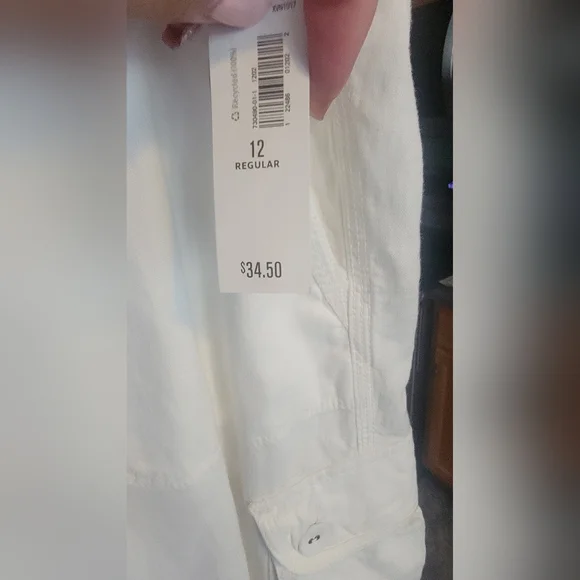 Old Navy Women's Linen, White, Cargo Pants Relaxed Fit. - Picture 9 of 11